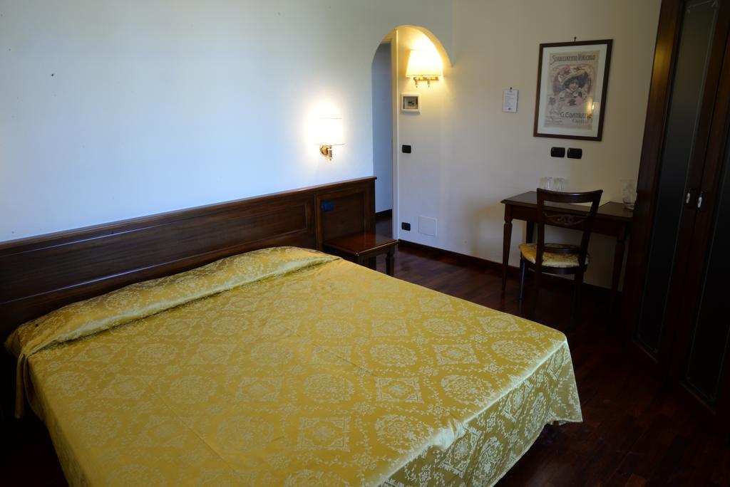 Villa Chiara Hotel Canelli Værelse billede